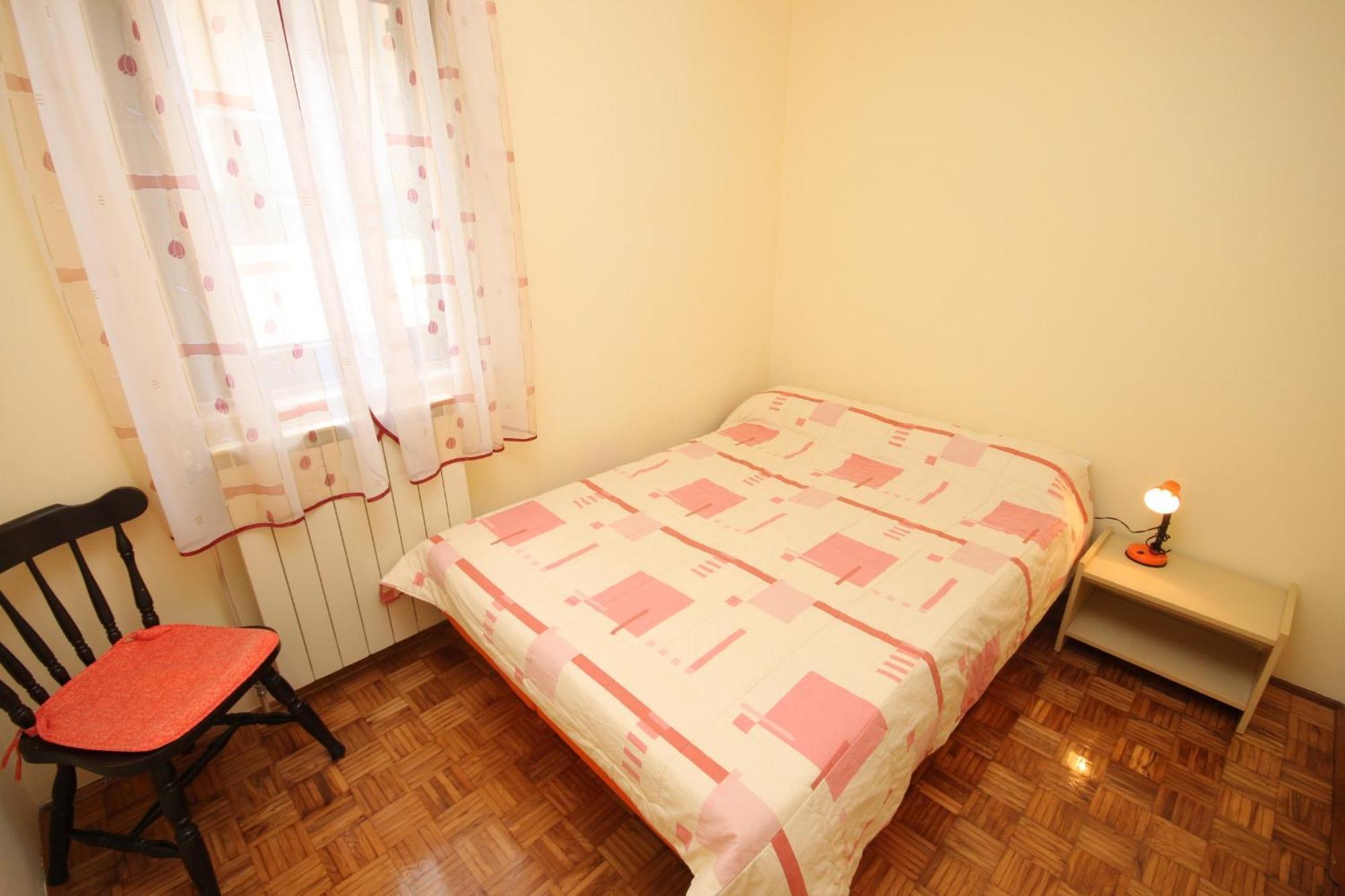 Apartmán With A Parking Space - 7060 Umag