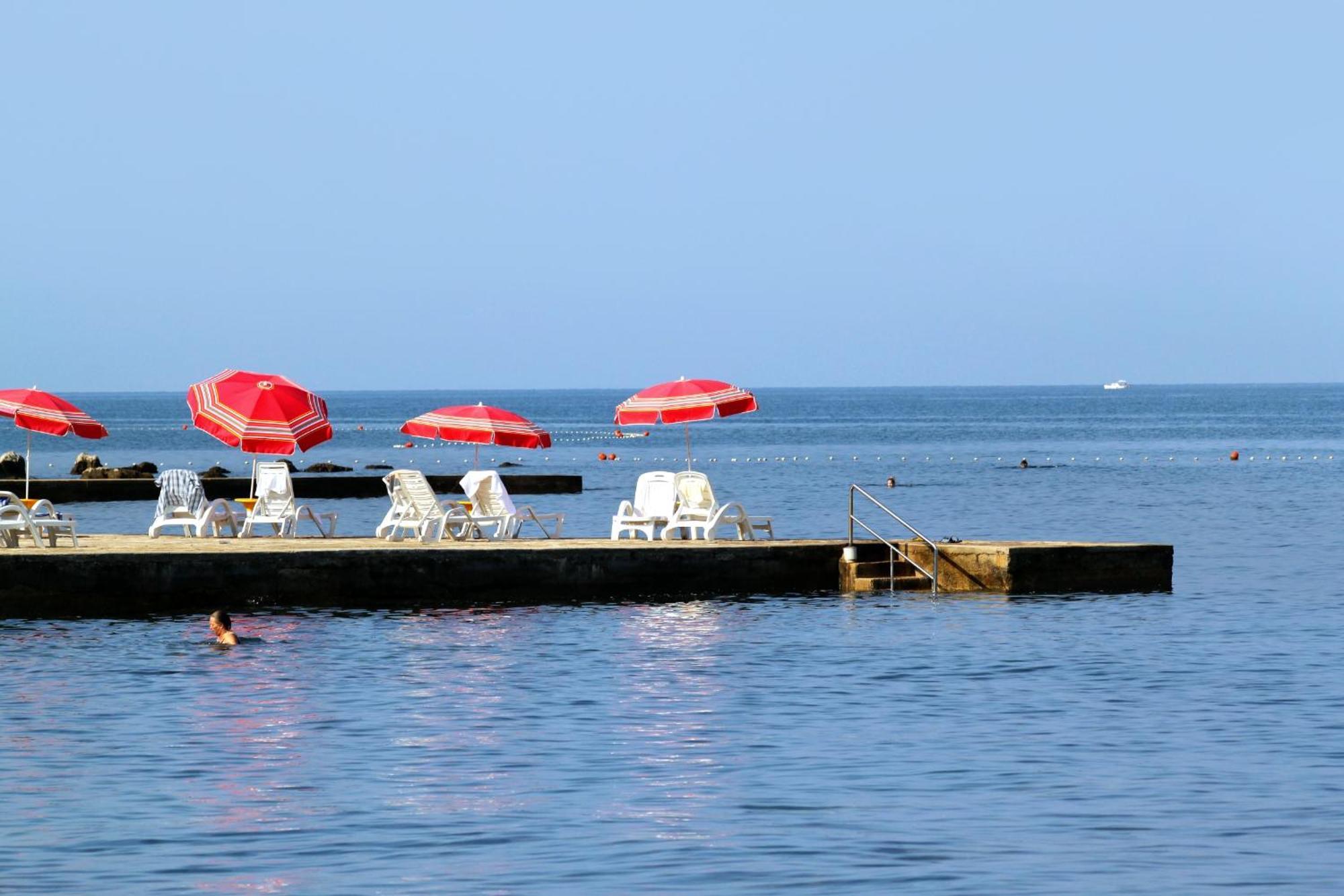 With A Parking Space - 7060 Umag