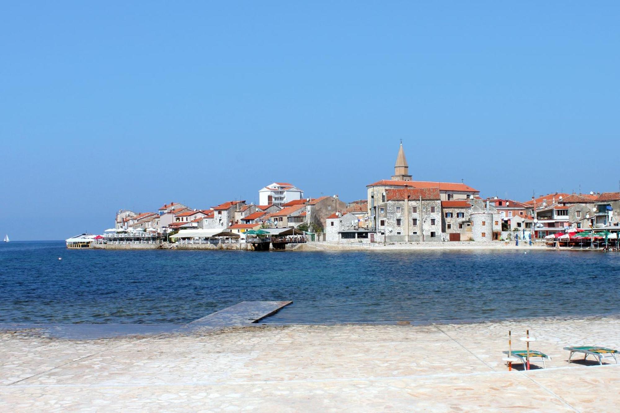 With A Parking Space - 7060 Umag